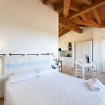 Apartment Il Mirto Appartamenti, Ac E Wifi, Gallura