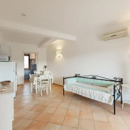 Apartamento Il Mirto Appartamenti, Ac E Wifi, Gallura *