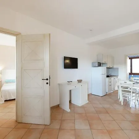 Il Mirto Appartamenti, Ac E Wifi, Gallura