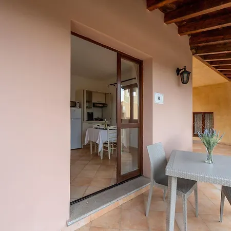 Apartamento Il Mirto Appartamenti, Ac E Wifi, Gallura