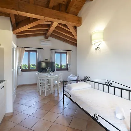Il Mirto Appartamenti, Ac E Wifi, Gallura Apartment