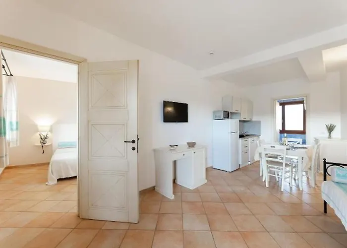 Il Mirto Appartamenti, Ac E Wifi, Gallura